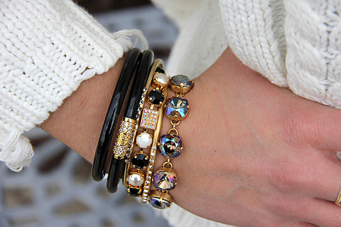 Give Her a Holiday Arm Party this Christmas