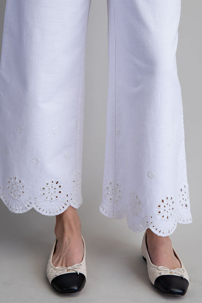 ee:some Soft Washed Eyelet Hem Pants in Off White