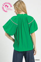 UMGEE  Embroidered Floral Puff Sleeve Blouse in Kelly Green