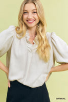 UMGEE Linen Scallop Trim V-Neck Top in Oatmeal