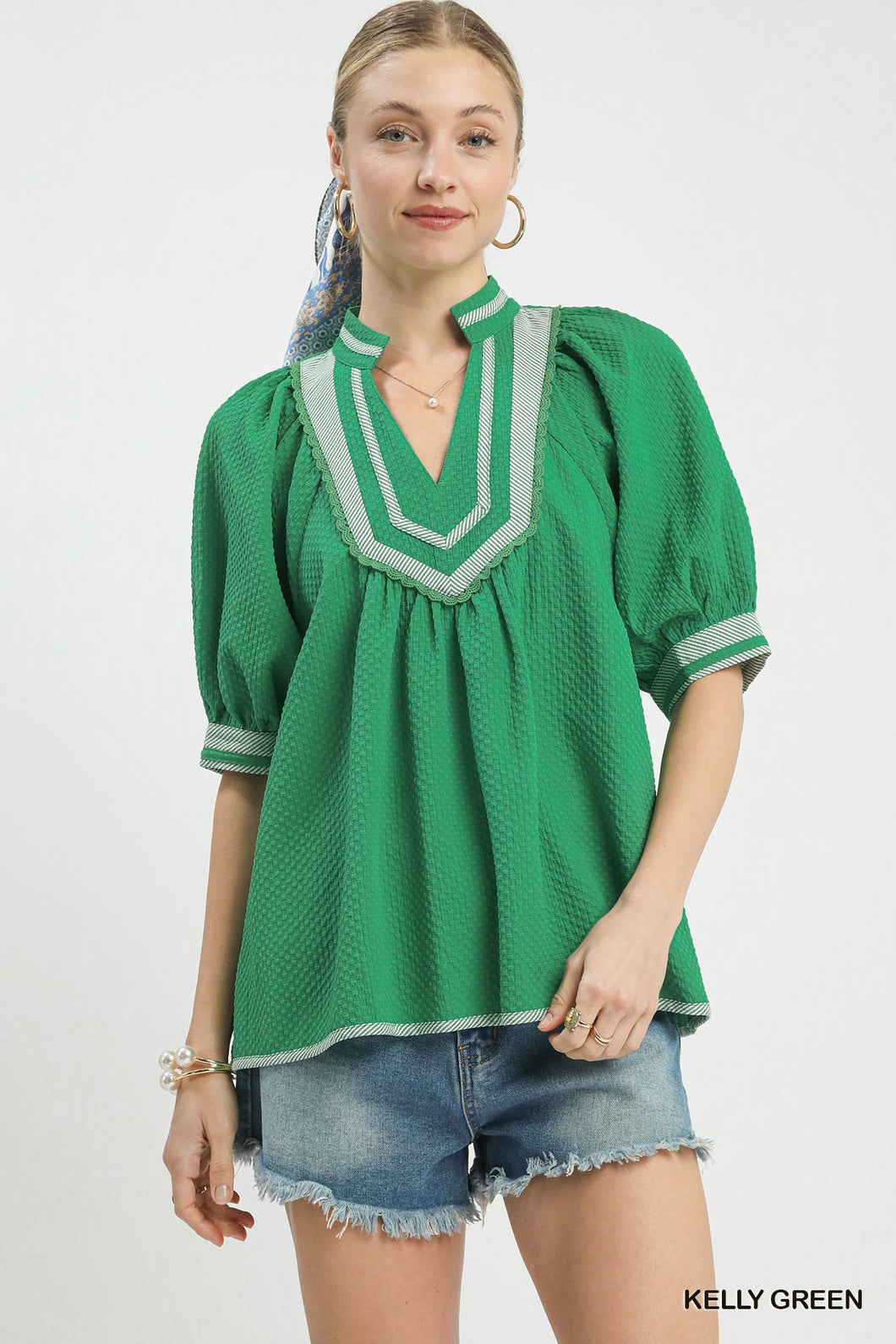 Umgee Textured Jacquard Contrast Trim Top in Kelly Green