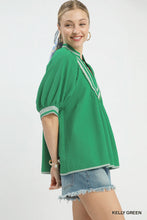 Umgee Textured Jacquard Contrast Trim Top in Kelly Green