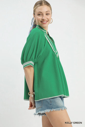 Umgee Textured Jacquard Contrast Trim Top in Kelly Green