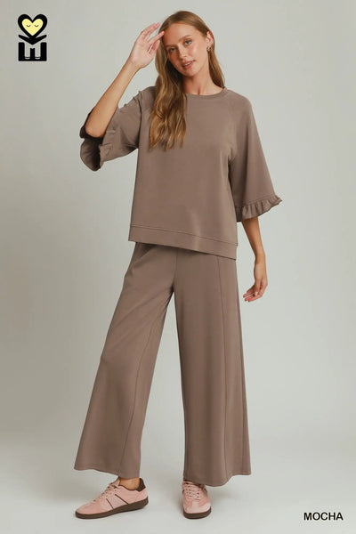 Umgee SPACEKNIT 3/4 Raglan Sleeve Top in Mocha