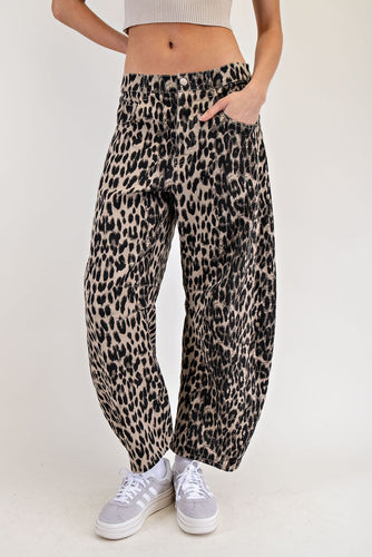 ee:some Leopard Printed Barrel Jeans