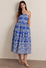 Entro Printed strapless midi dress in Blue