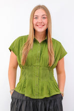 Entro The Bentley Top in Olive