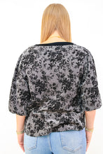 Umgee Burnout Velvet Floral Top