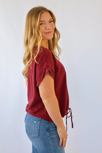 Umgee Drawstring Linen Blend Top in Merlot