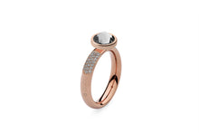 Qudo Rose Gold Deluxe Ring with Canino Top